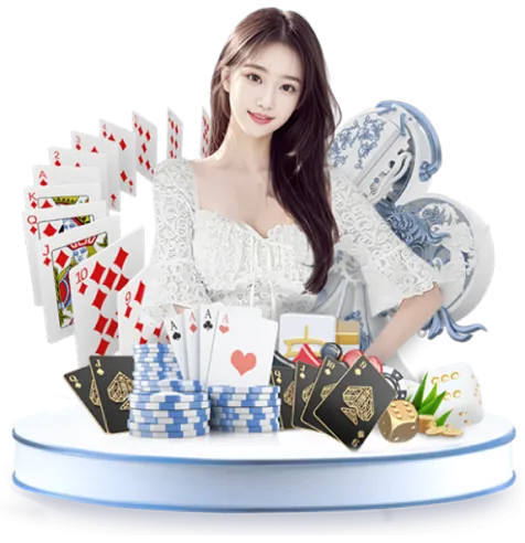 Bàn Blackjack tại OKVIP với các quân bài và chip cược